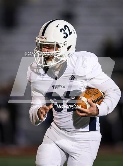 Thumbnail 3 in Hollidaysburg vs. Central Mountain photogallery.