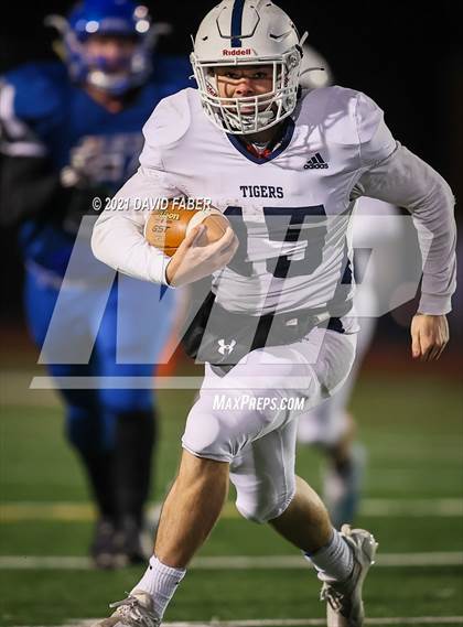 Thumbnail 2 in Hollidaysburg vs. Central Mountain photogallery.