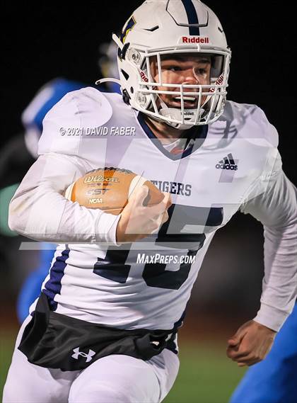 Thumbnail 3 in Hollidaysburg vs. Central Mountain photogallery.