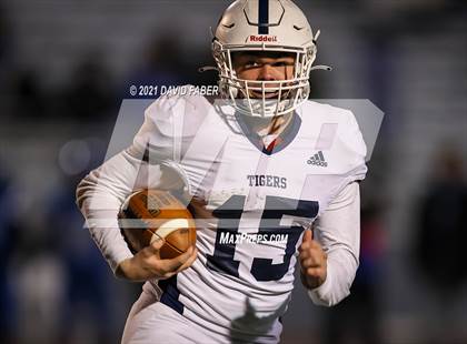 Thumbnail 3 in Hollidaysburg vs. Central Mountain photogallery.