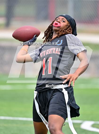 Thumbnail 3 in Warren Central vs North Central  photogallery.