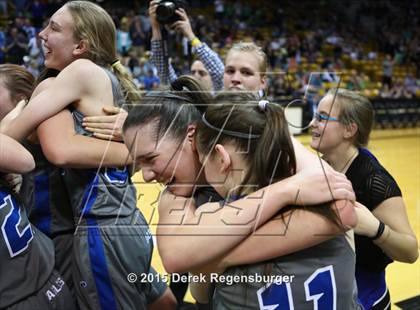 Thumbnail 3 in Broomfield vs Thunder Ridge (CHSAA 5A Final) photogallery.