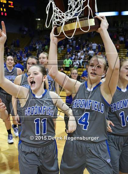 Thumbnail 2 in Broomfield vs Thunder Ridge (CHSAA 5A Final) photogallery.
