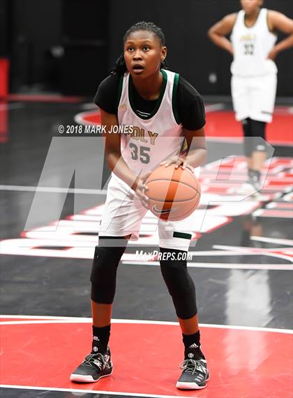 Thumbnail 2 in Rosary Academy vs. Long Beach Poly (Nike Tournament of Champions) photogallery.