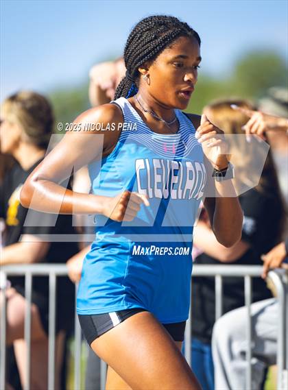 Thumbnail 1 in St. Pius Super Cinco Meet photogallery.