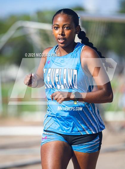 Thumbnail 1 in St. Pius Super Cinco Meet photogallery.