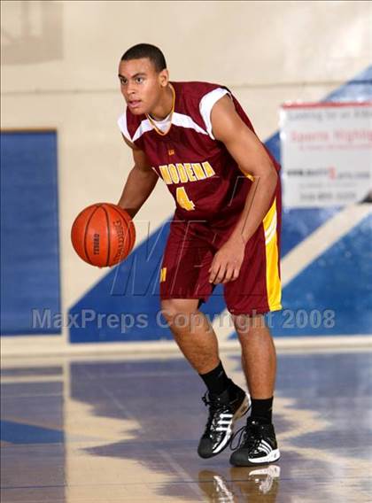 Thumbnail 1 in El Modena vs. Tesoro (O.C. North-South Challenge) photogallery.