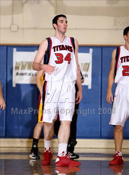 Thumbnail 3 in El Modena vs. Tesoro (O.C. North-South Challenge) photogallery.