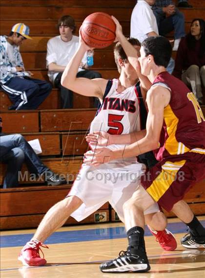 Thumbnail 2 in El Modena vs. Tesoro (O.C. North-South Challenge) photogallery.