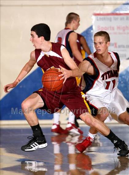 Thumbnail 1 in El Modena vs. Tesoro (O.C. North-South Challenge) photogallery.