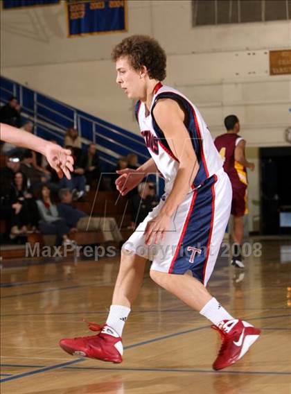 Thumbnail 2 in El Modena vs. Tesoro (O.C. North-South Challenge) photogallery.