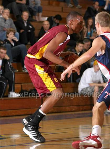 Thumbnail 1 in El Modena vs. Tesoro (O.C. North-South Challenge) photogallery.