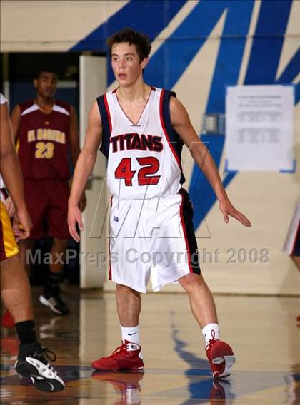 Thumbnail 3 in El Modena vs. Tesoro (O.C. North-South Challenge) photogallery.