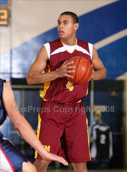 Thumbnail 3 in El Modena vs. Tesoro (O.C. North-South Challenge) photogallery.