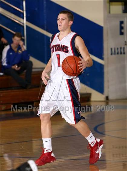 Thumbnail 3 in El Modena vs. Tesoro (O.C. North-South Challenge) photogallery.