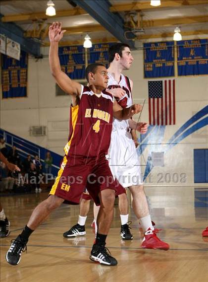 Thumbnail 1 in El Modena vs. Tesoro (O.C. North-South Challenge) photogallery.