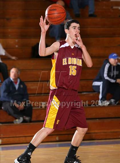 Thumbnail 3 in El Modena vs. Tesoro (O.C. North-South Challenge) photogallery.