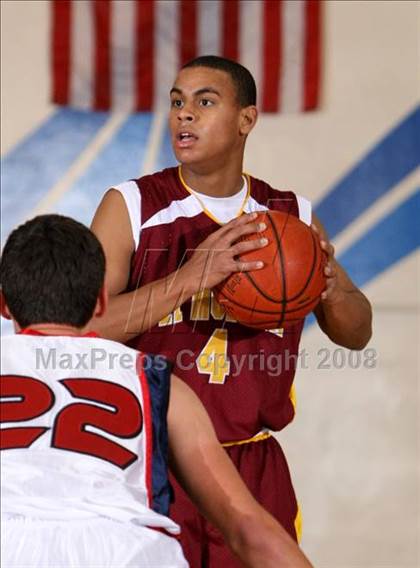 Thumbnail 3 in El Modena vs. Tesoro (O.C. North-South Challenge) photogallery.