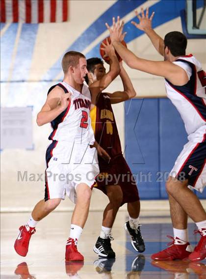 Thumbnail 3 in El Modena vs. Tesoro (O.C. North-South Challenge) photogallery.