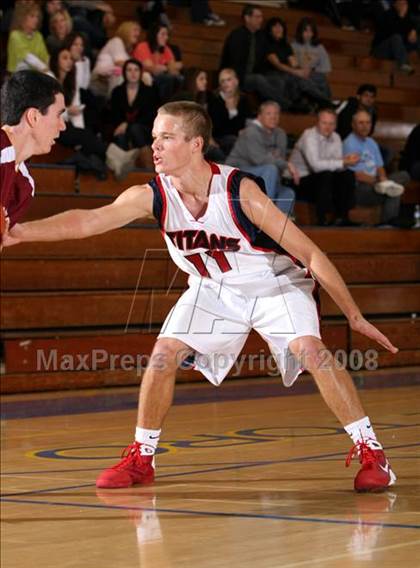 Thumbnail 1 in El Modena vs. Tesoro (O.C. North-South Challenge) photogallery.