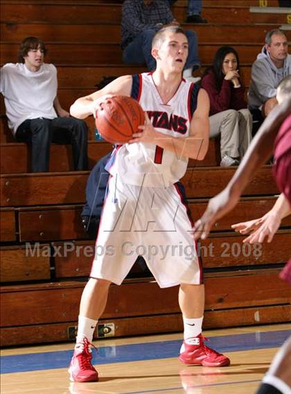 Thumbnail 2 in El Modena vs. Tesoro (O.C. North-South Challenge) photogallery.