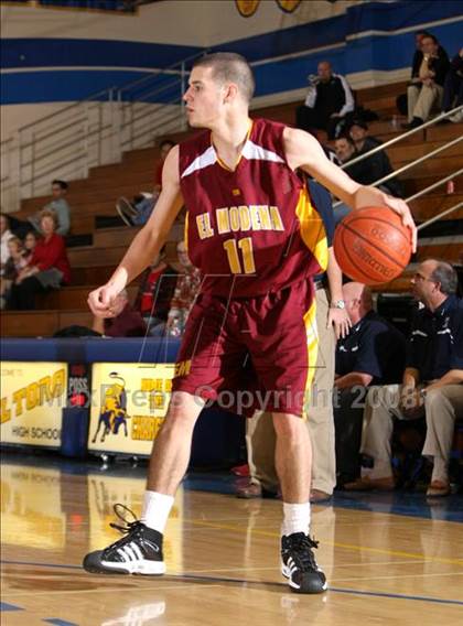 Thumbnail 2 in El Modena vs. Tesoro (O.C. North-South Challenge) photogallery.