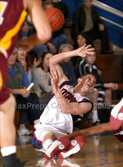 Thumbnail 3 in El Modena vs. Tesoro (O.C. North-South Challenge) photogallery.