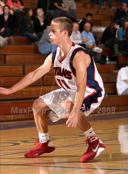 Thumbnail 3 in El Modena vs. Tesoro (O.C. North-South Challenge) photogallery.