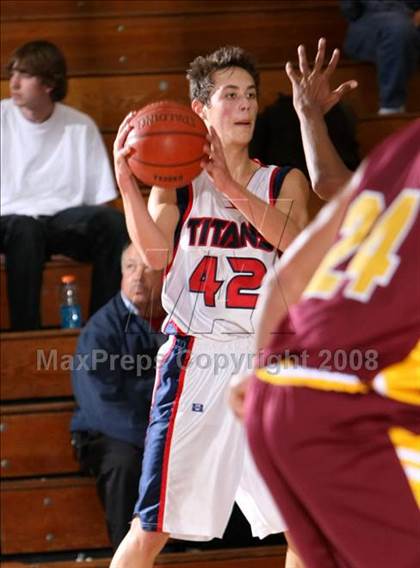 Thumbnail 3 in El Modena vs. Tesoro (O.C. North-South Challenge) photogallery.