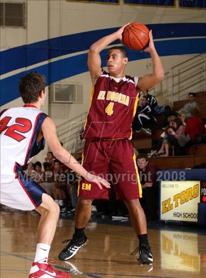 Thumbnail 1 in El Modena vs. Tesoro (O.C. North-South Challenge) photogallery.