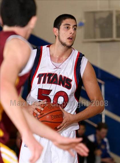 Thumbnail 2 in El Modena vs. Tesoro (O.C. North-South Challenge) photogallery.