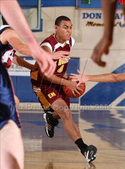 Thumbnail 1 in El Modena vs. Tesoro (O.C. North-South Challenge) photogallery.