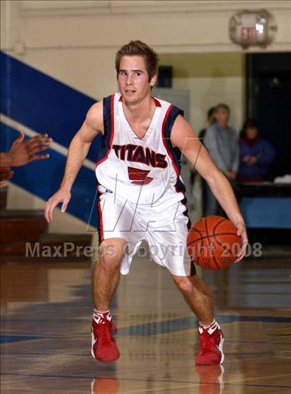Thumbnail 3 in El Modena vs. Tesoro (O.C. North-South Challenge) photogallery.