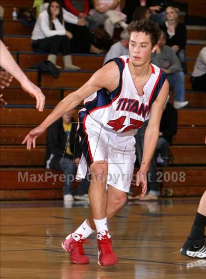Thumbnail 1 in El Modena vs. Tesoro (O.C. North-South Challenge) photogallery.