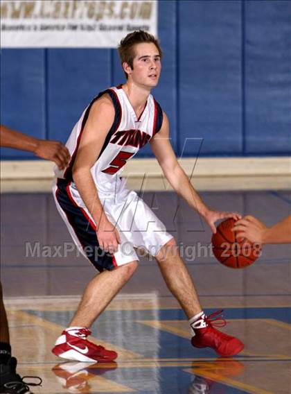 Thumbnail 1 in El Modena vs. Tesoro (O.C. North-South Challenge) photogallery.