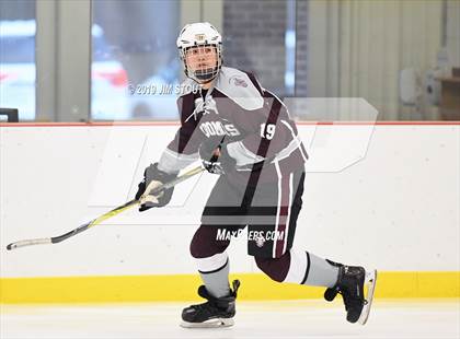 Thumbnail 3 in Kent @ Loomis Chaffee photogallery.