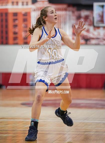 Thumbnail 1 in Moapa Valley vs. Spring Creek (NIAA Class 3A State Girls Semifinal) photogallery.