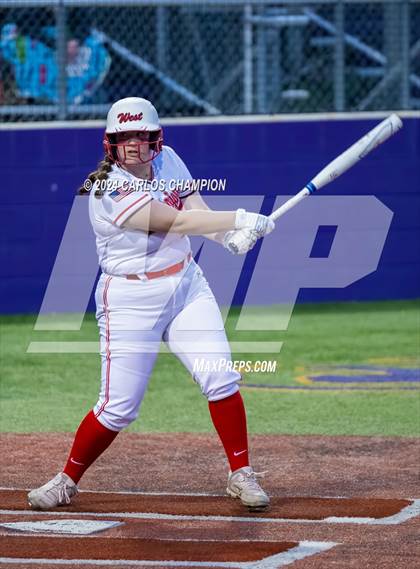 Thumbnail 2 in West vs. Burnet (Liberty Hill Round Robin) photogallery.