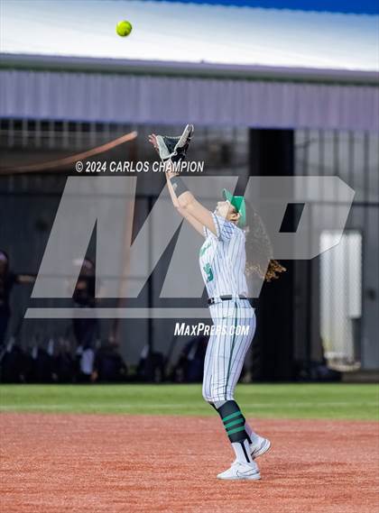 Thumbnail 3 in West vs. Burnet (Liberty Hill Round Robin) photogallery.
