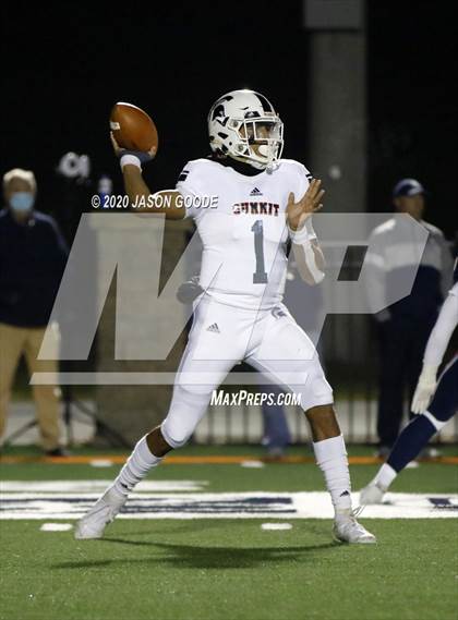 Thumbnail 3 in Summit @ Beech (TSSAA 5A Quarterfinal) photogallery.