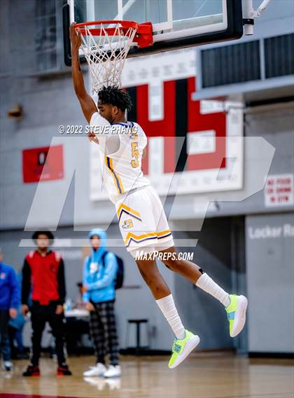 Thumbnail 2 in Grant vs. El Dorado (Cordova Christmas Classic) photogallery.