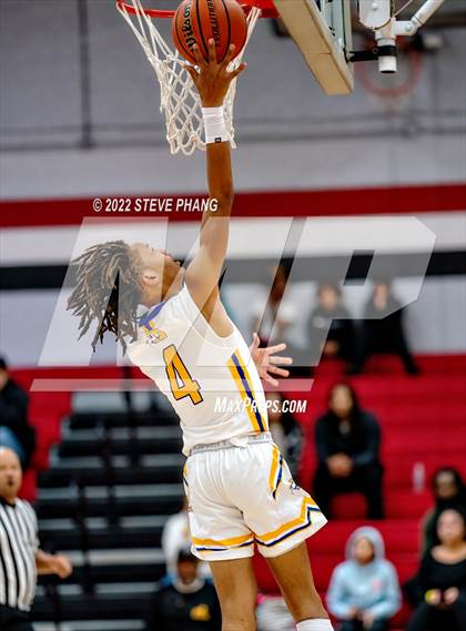 Thumbnail 3 in Grant vs. El Dorado (Cordova Christmas Classic) photogallery.