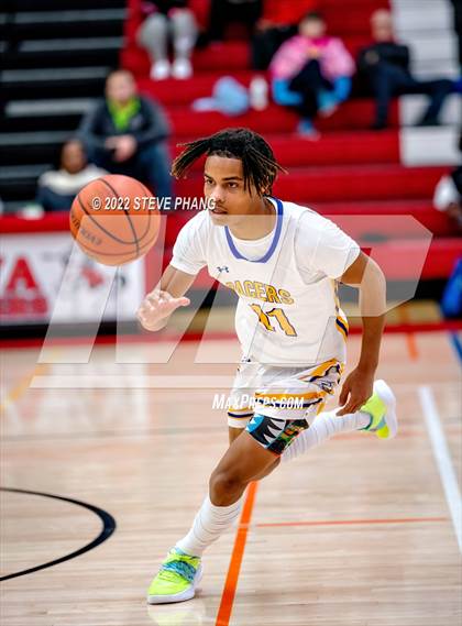 Thumbnail 3 in Grant vs. El Dorado (Cordova Christmas Classic) photogallery.