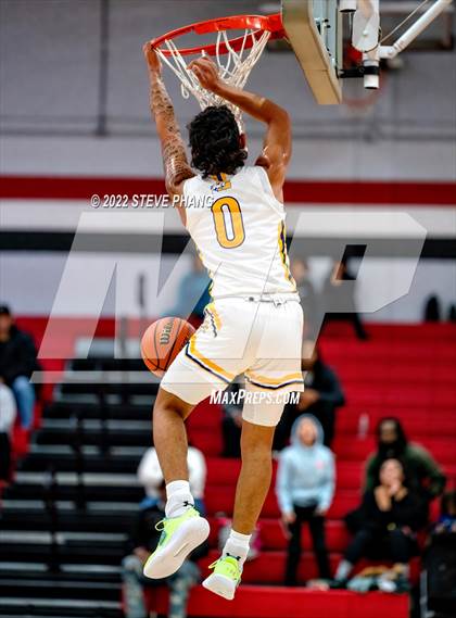 Thumbnail 1 in Grant vs. El Dorado (Cordova Christmas Classic) photogallery.