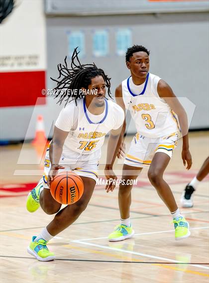 Thumbnail 1 in Grant vs. El Dorado (Cordova Christmas Classic) photogallery.