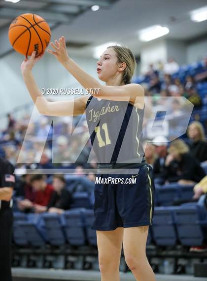 Thumbnail 2 in Kingfisher vs. Oklahoma Christian Academy photogallery.