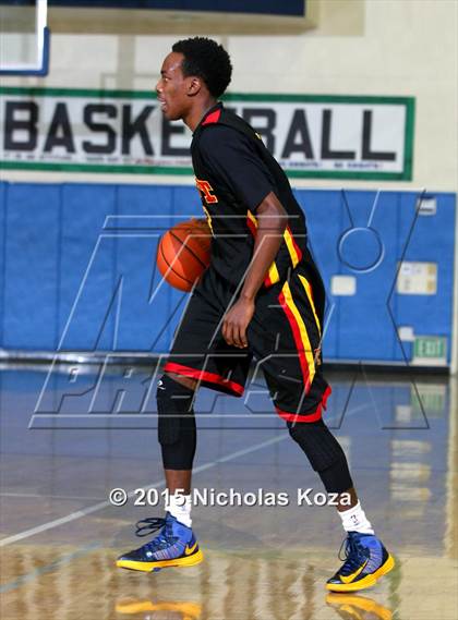 Thumbnail 1 in Taft vs. Price (MLK Showcase) photogallery.