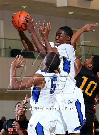 Thumbnail 1 in Taft vs. Price (MLK Showcase) photogallery.