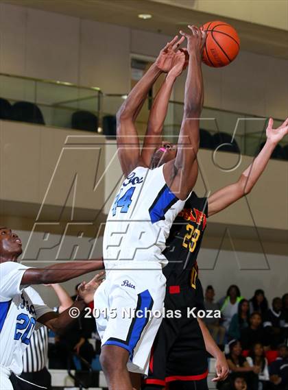 Thumbnail 3 in Taft vs. Price (MLK Showcase) photogallery.