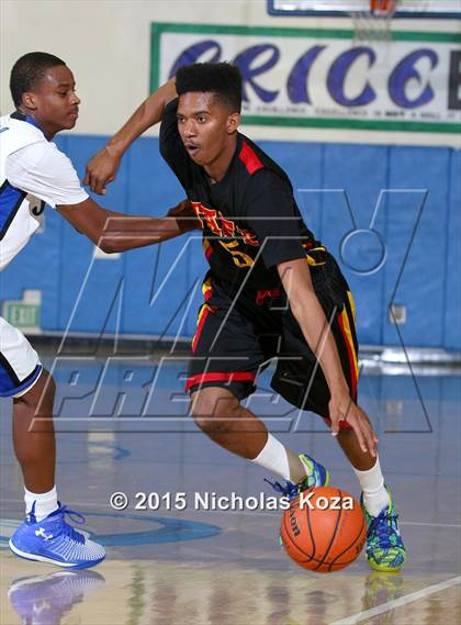 Thumbnail 3 in Taft vs. Price (MLK Showcase) photogallery.